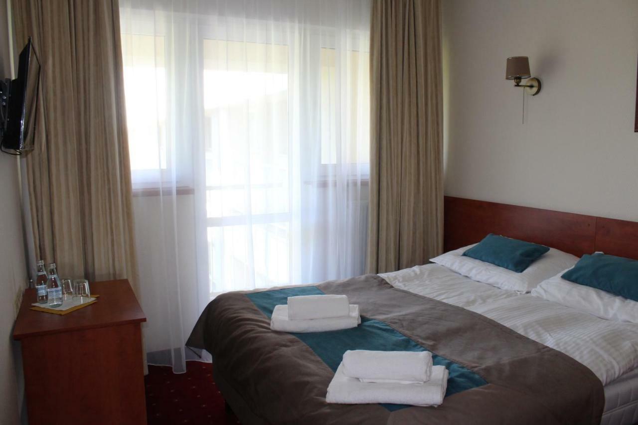 Hotel Biały Wałbrzych Buitenkant foto