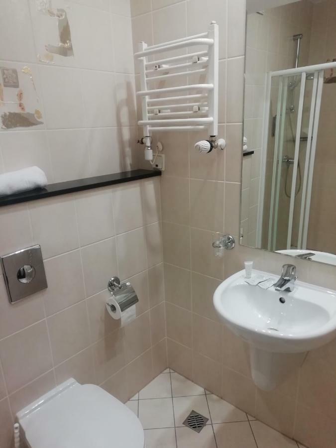 Hotel Biały Wałbrzych Buitenkant foto