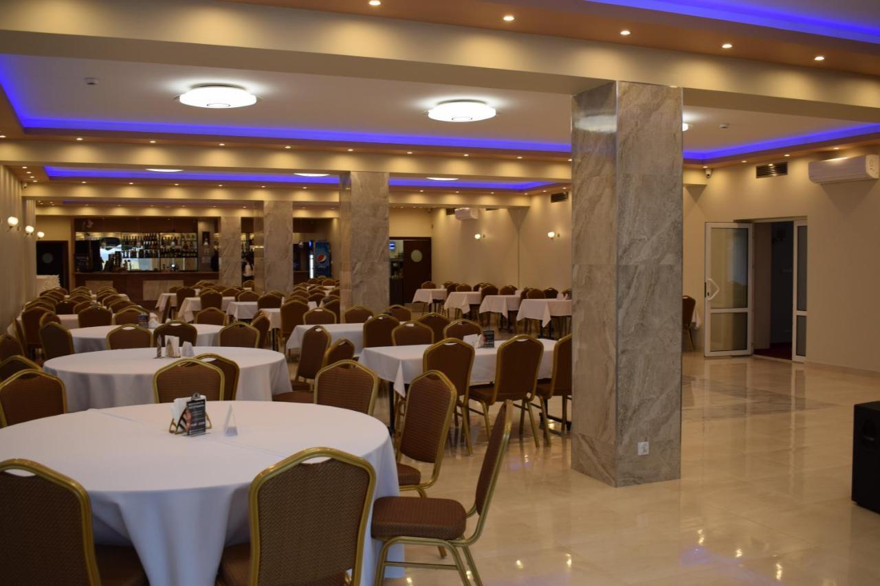 Hotel Biały Wałbrzych Buitenkant foto